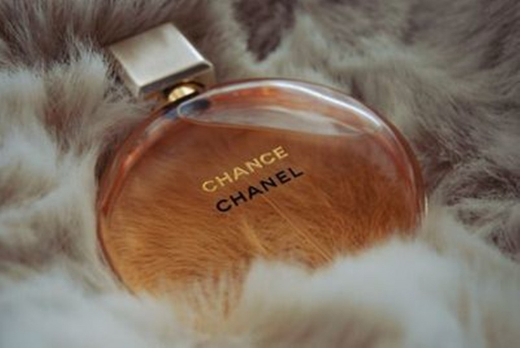 chanel-perfume-wallpaper-hd