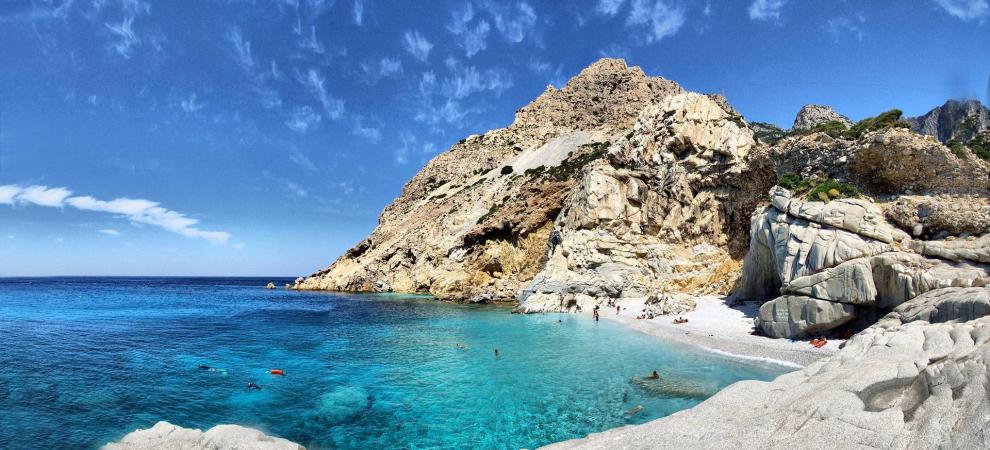 6.-ikaria-beach-mirror1