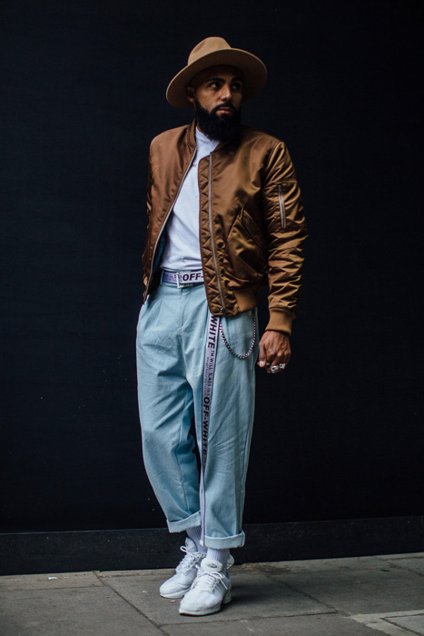 London m str RS18 2640_SI