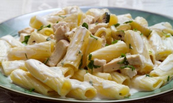 pasta-zucchine-ricotta-586x468-586x350